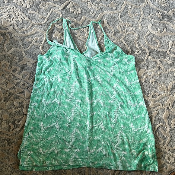 Old Navy tank - Picture 2 of 3